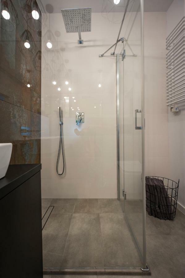 Unique 3City Apartments - Grey Apartment Gdańsk Eksteriør billede